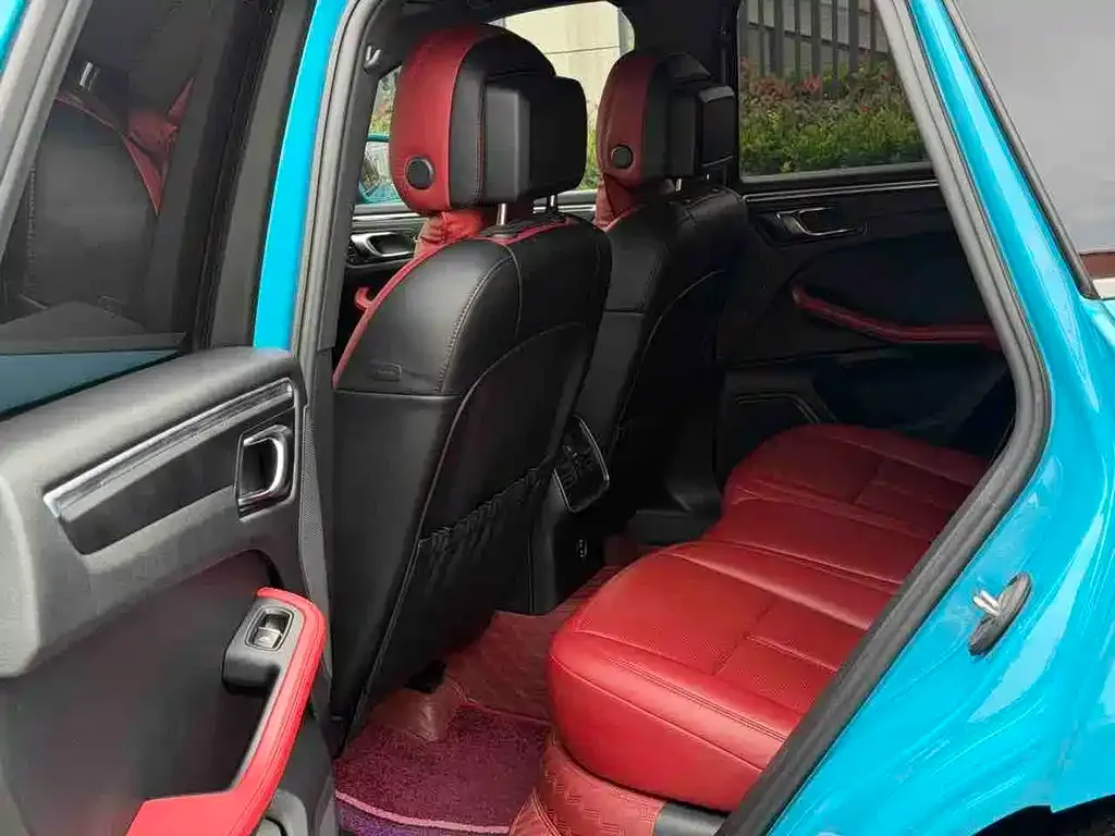 Porsche Macan 2021 из CN, фото 3