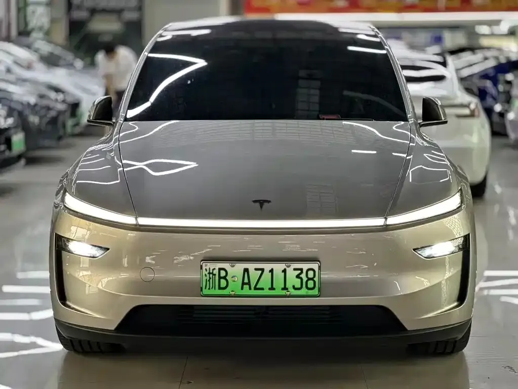 Tesla Model Y L 2025 из CN, фото 6