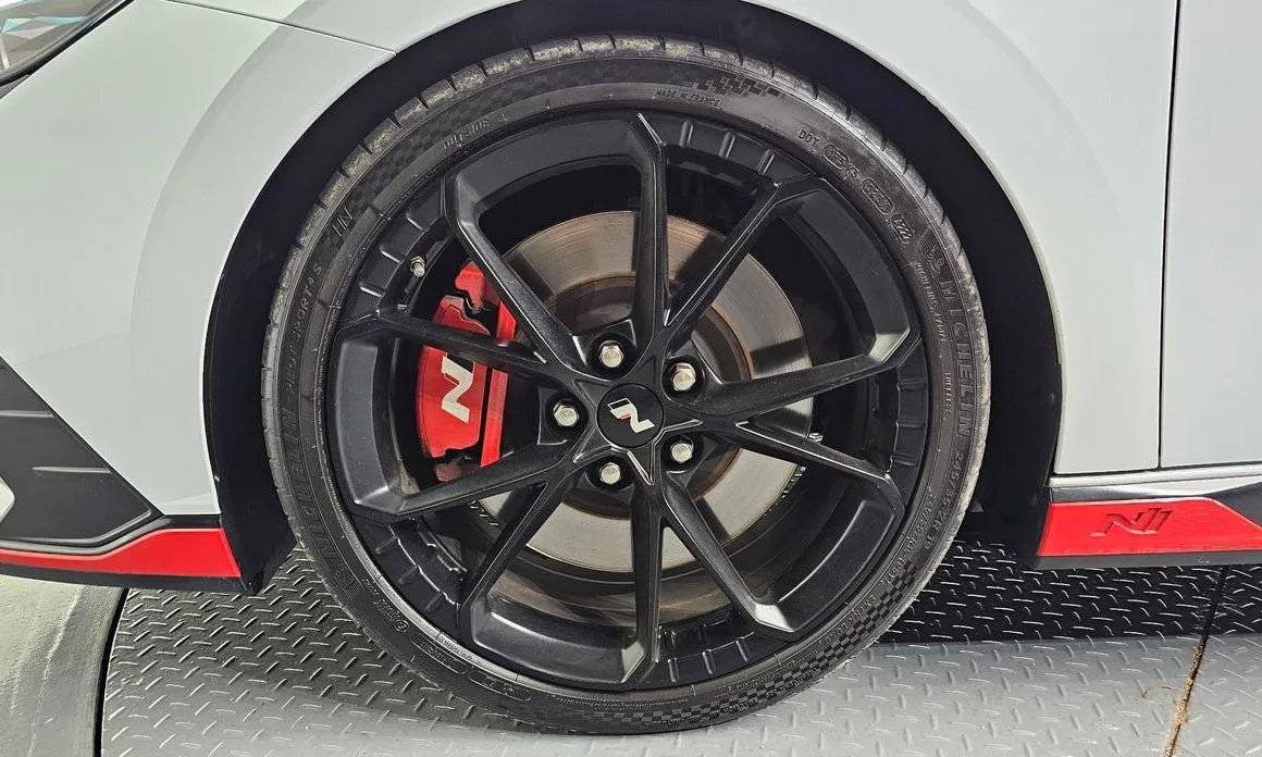 Hyundai AVANTE 2023 из KR, фото 2