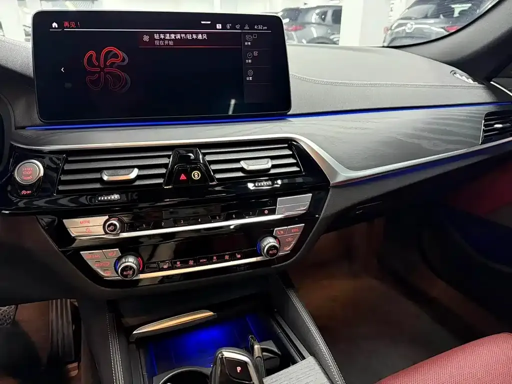 BMW 5 Series 2022 из CN, фото 4