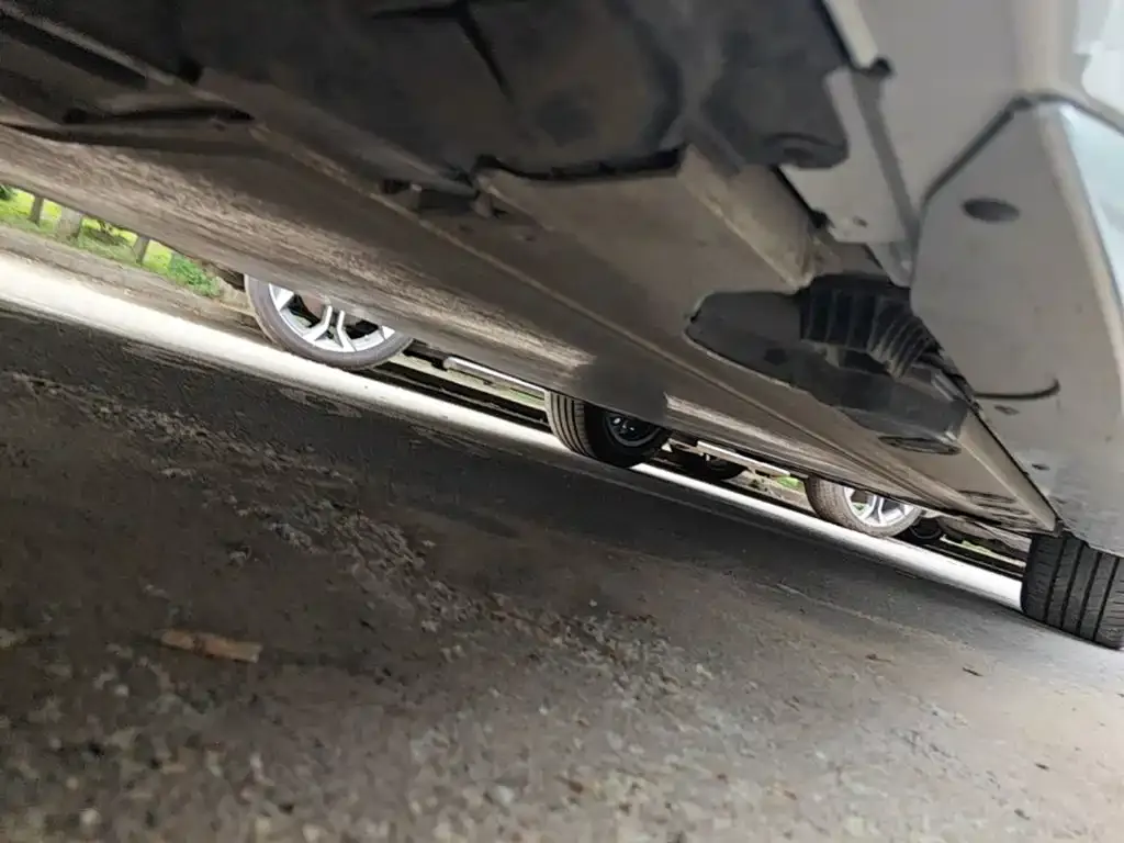 BMW iX1 2025 из CN, фото 6