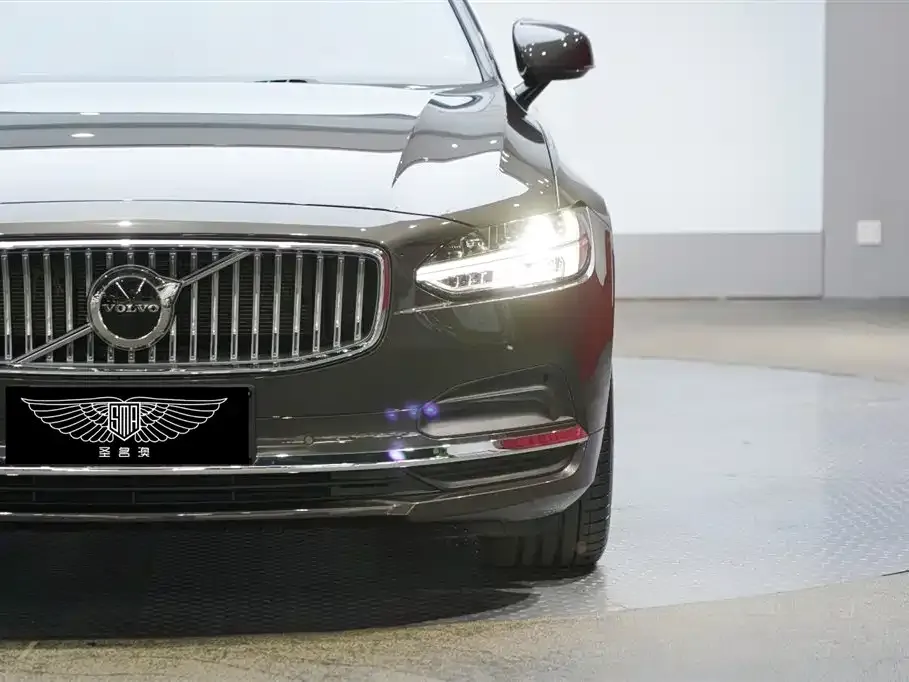 Volvo S90 — фото 10