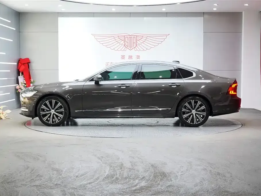 Volvo S90 — фото 9