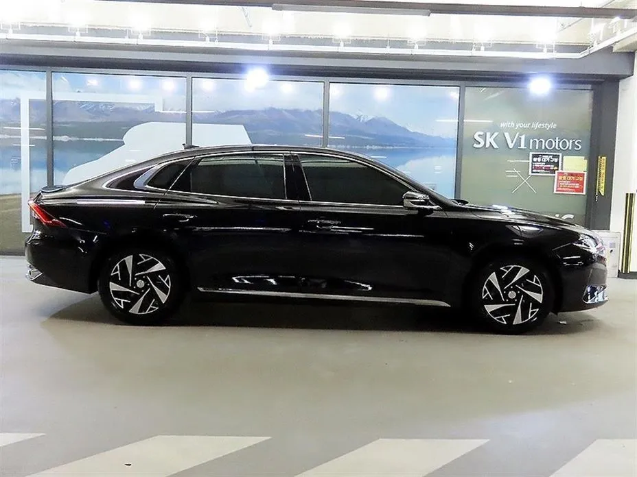 Hyundai Grandeur 2022 из KR, фото 2
