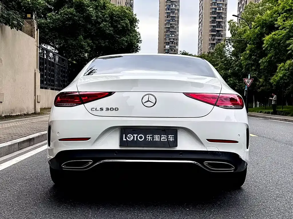 Mercedes-Benz CLS — фото 6