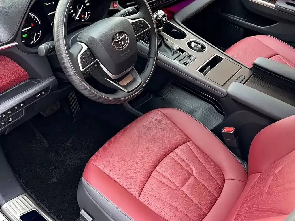 Toyota Granvia — фото 9
