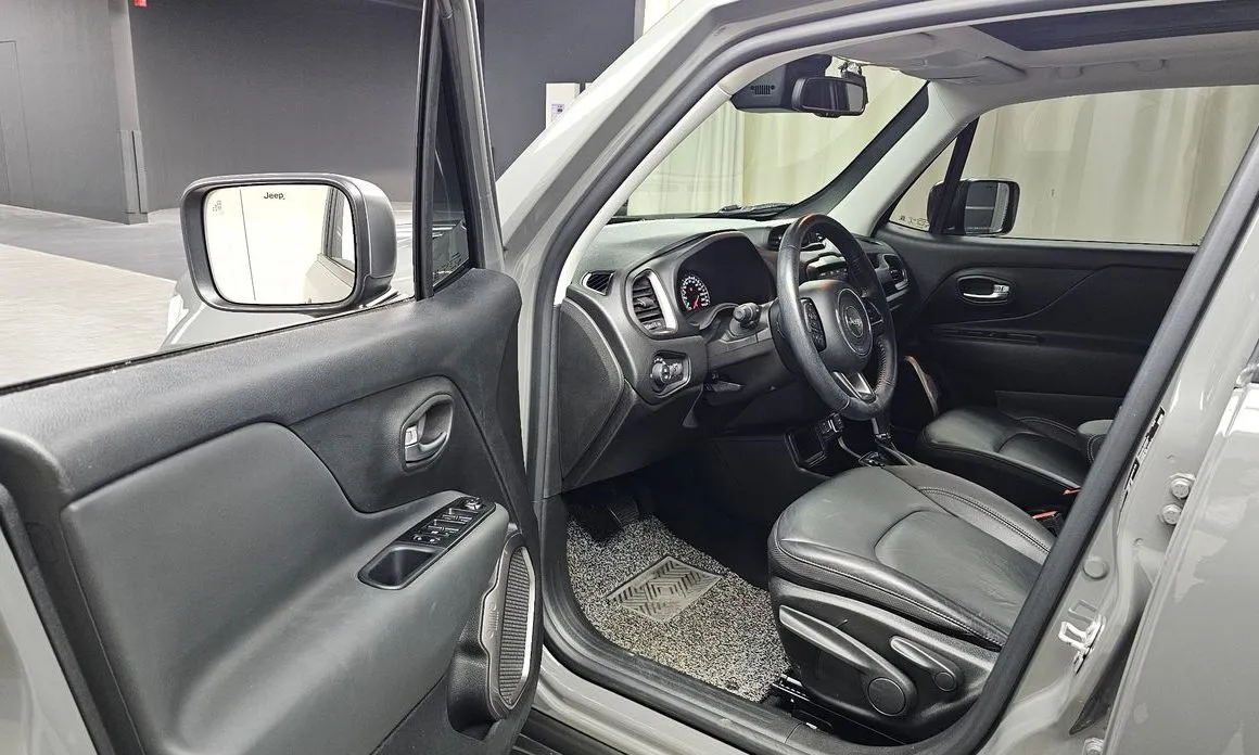 Jeep Renegade 2021 из KR, фото 9