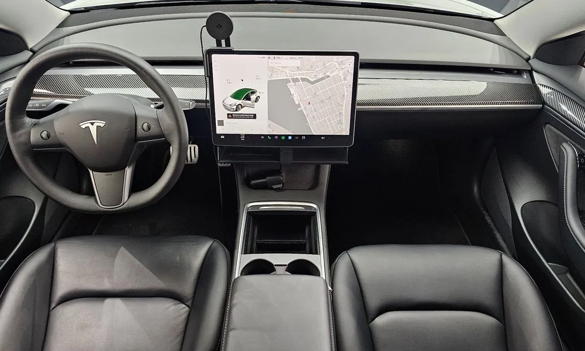 Tesla Model 3 — фото 9