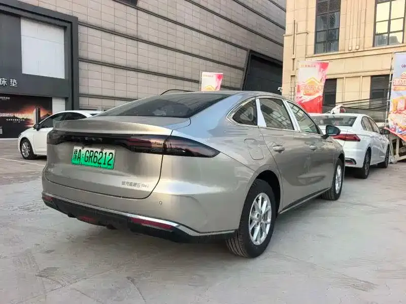 Geely Galaxy Xingyao 6 2025 из CN, фото 4