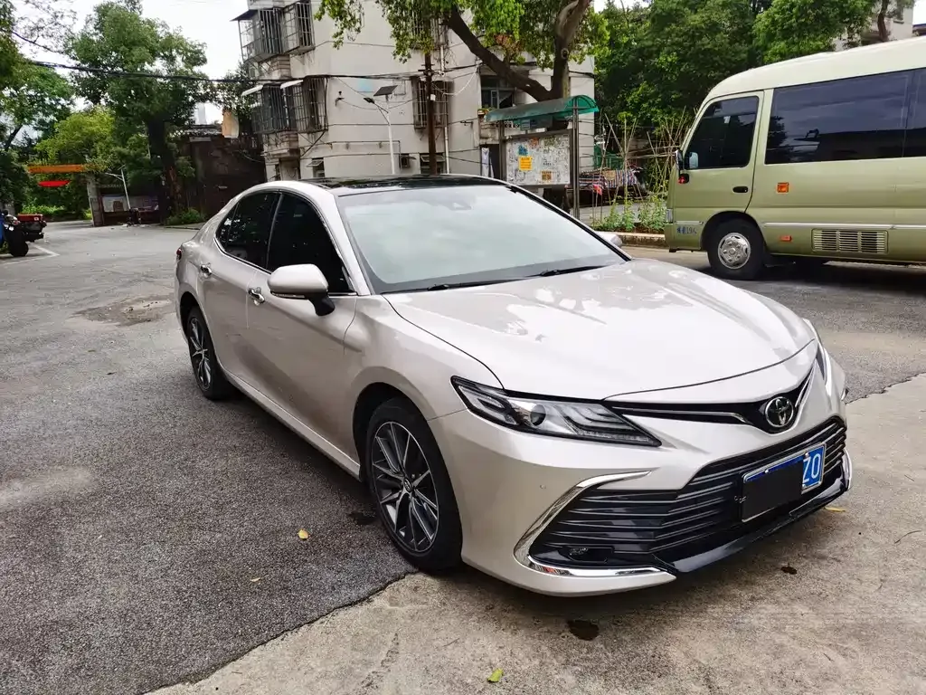 Toyota Camry 2023 из CN, фото 10