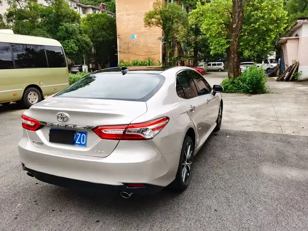 Toyota Camry 2023 из CN, фото 6