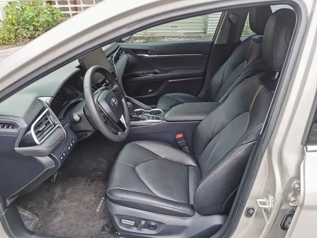 Toyota Camry 2023 из CN, фото 5