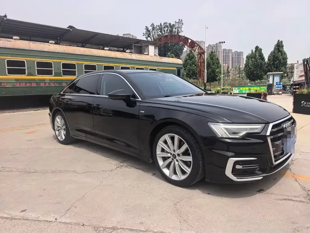 Audi A6L — фото 6