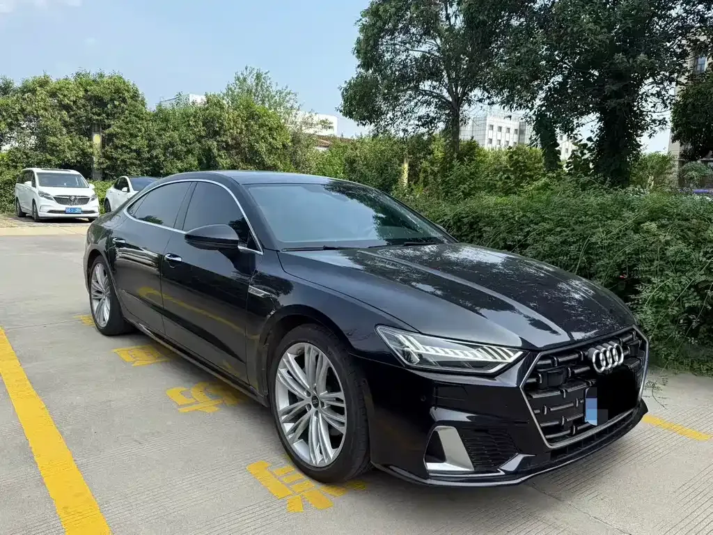 Audi A7L — фото 5