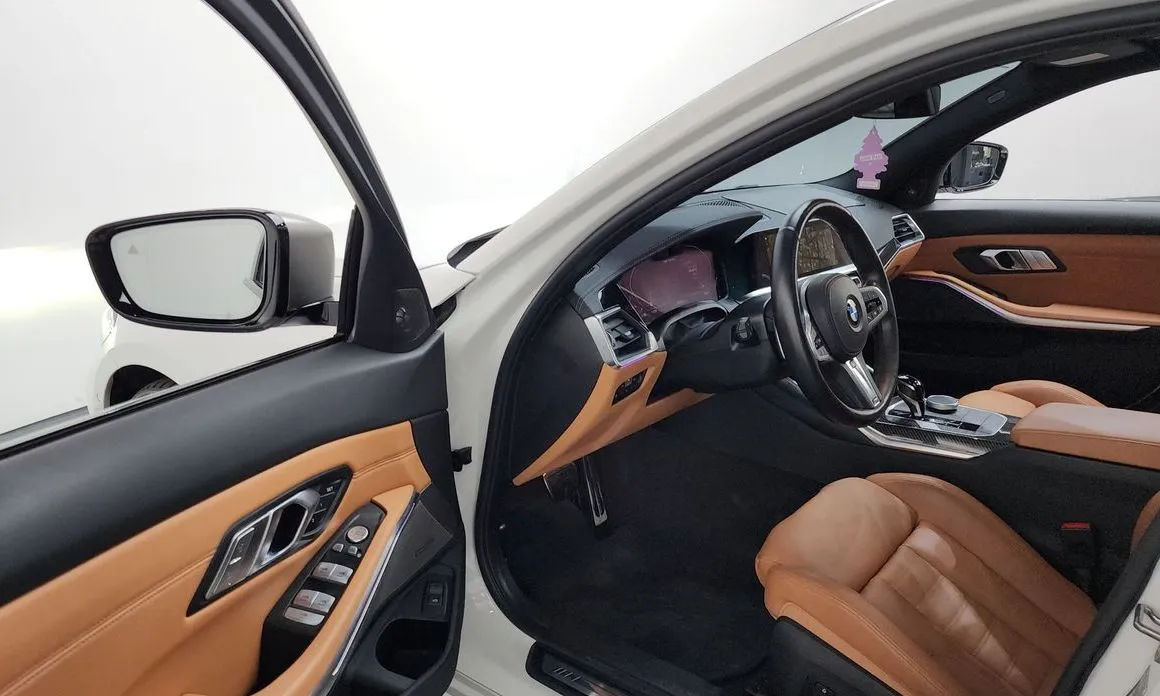 BMW 3-Series 2022 из KR, фото 5