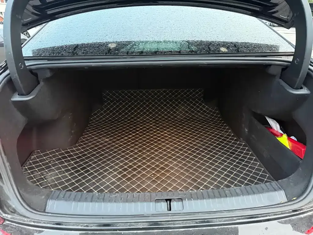 Volkswagen Passat — фото 10