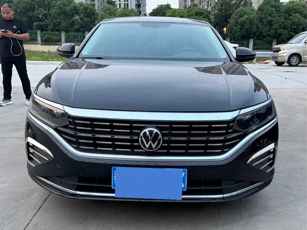 Volkswagen Passat — фото 2