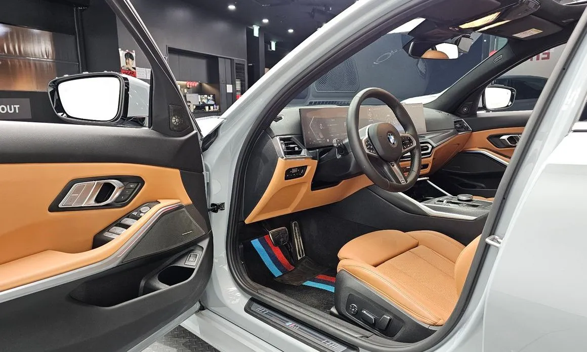 BMW 3-Series 2024 из KR, фото 4