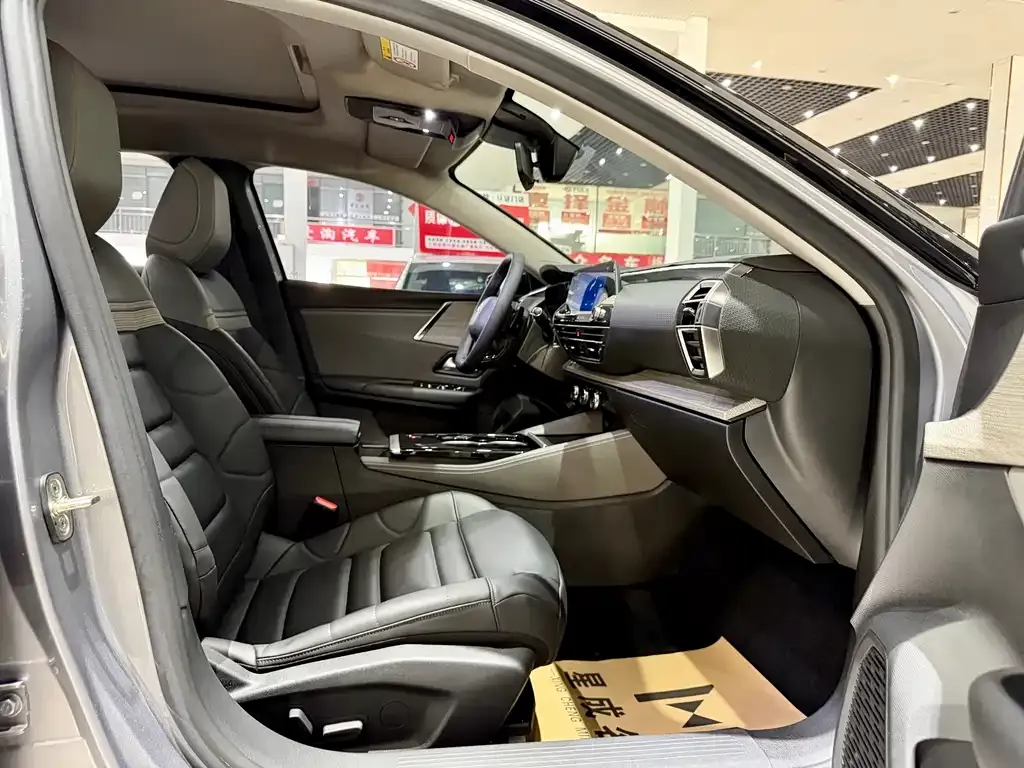 Citroen C5 X 2023 из CN, фото 2