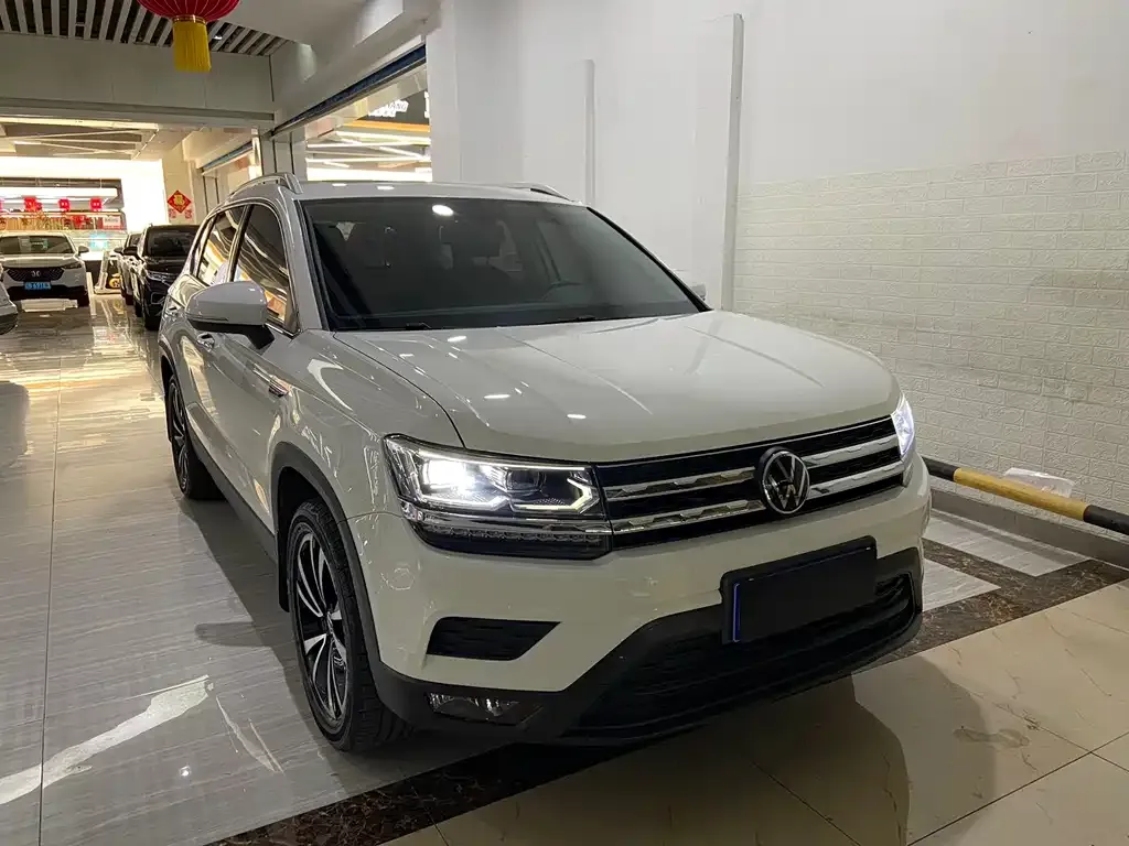Volkswagen Tharu — фото 6