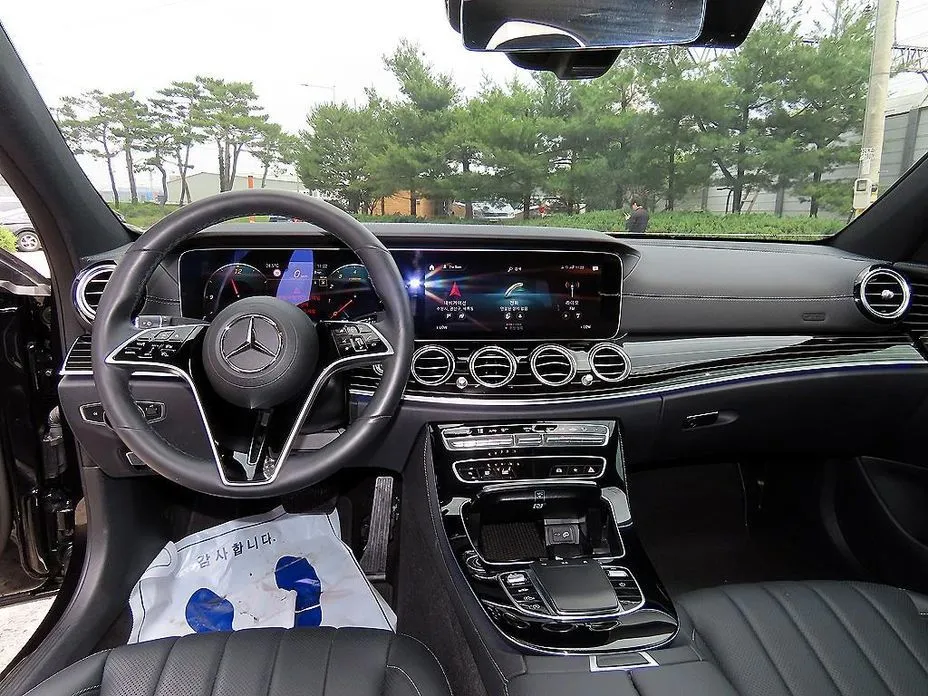 Mercedes-Benz E-Class 2023 из KR, фото 4