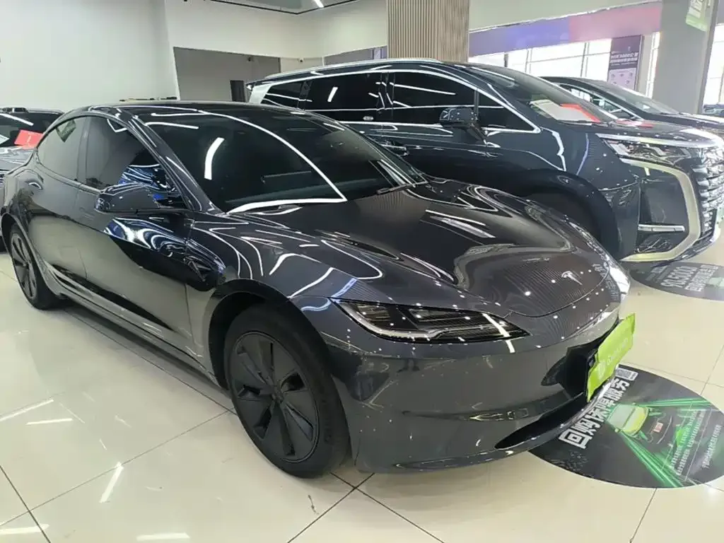 Tesla Model 3 — фото 5