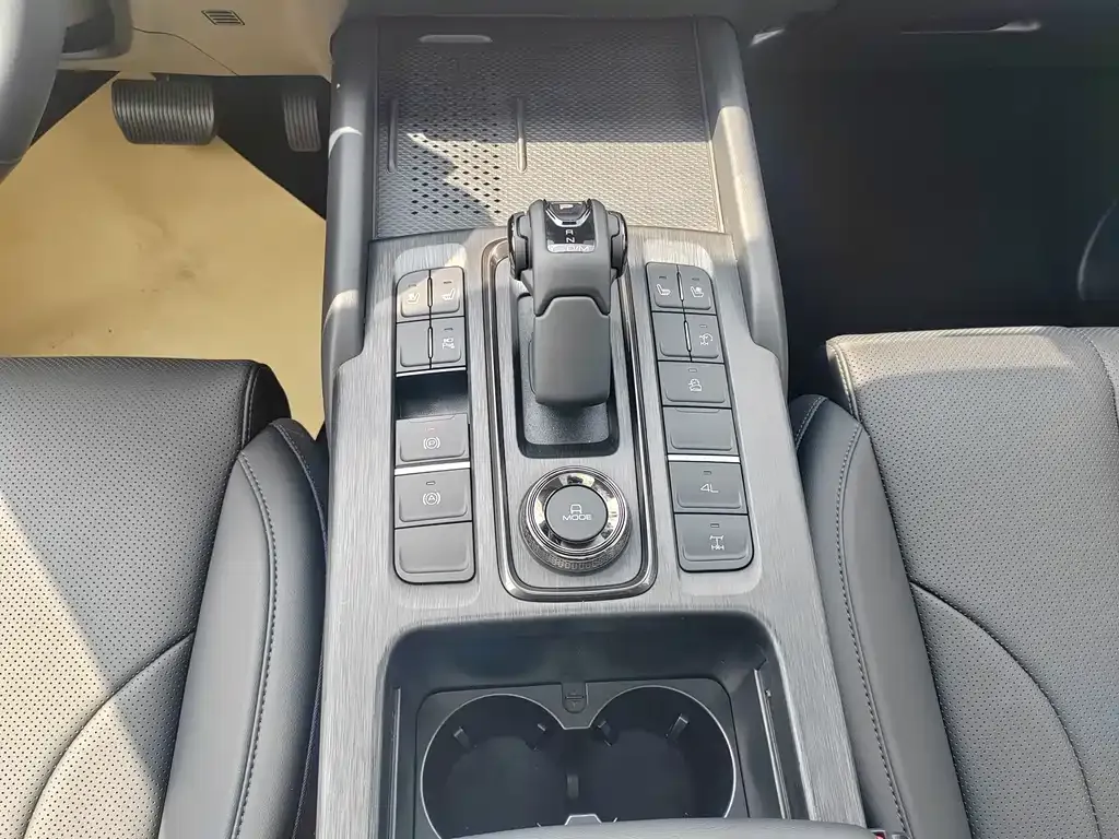 Haval H9 — фото 10