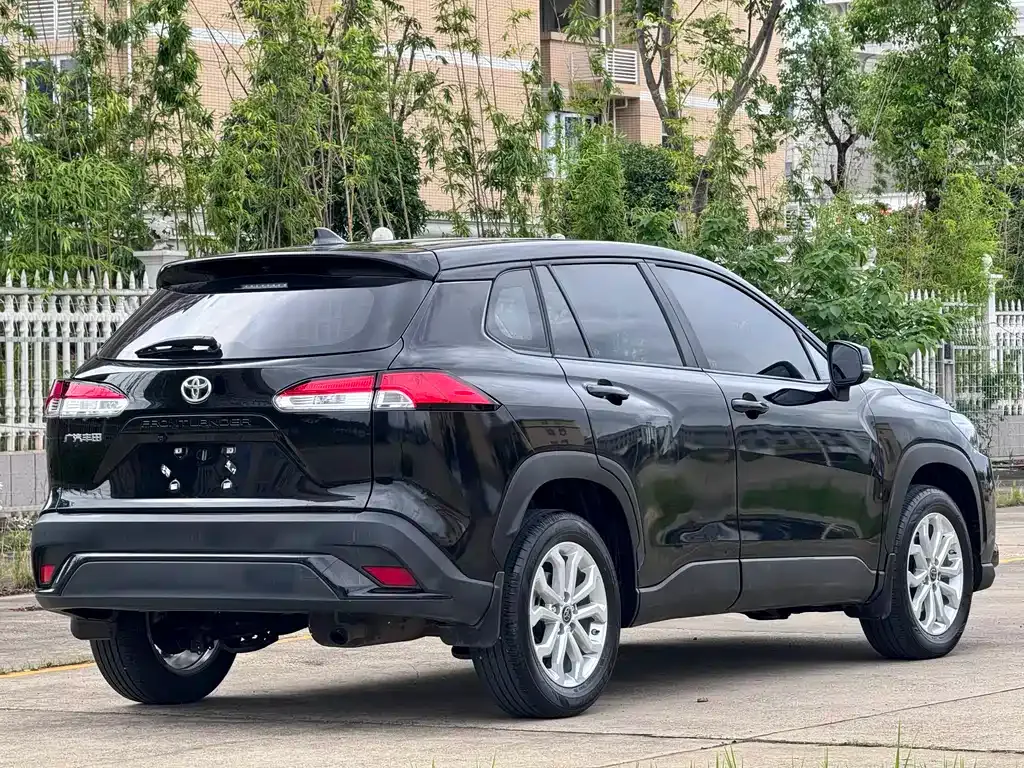 Toyota Frontlander 2023 из CN, фото 9