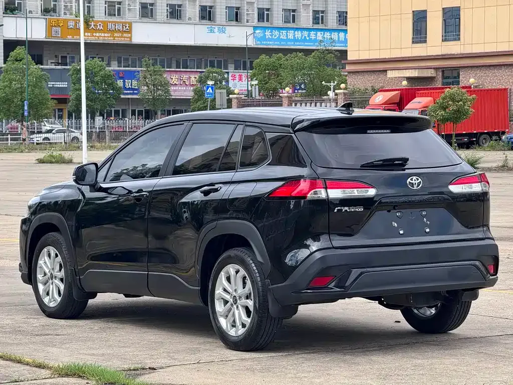 Toyota Frontlander 2023 из CN, фото 4