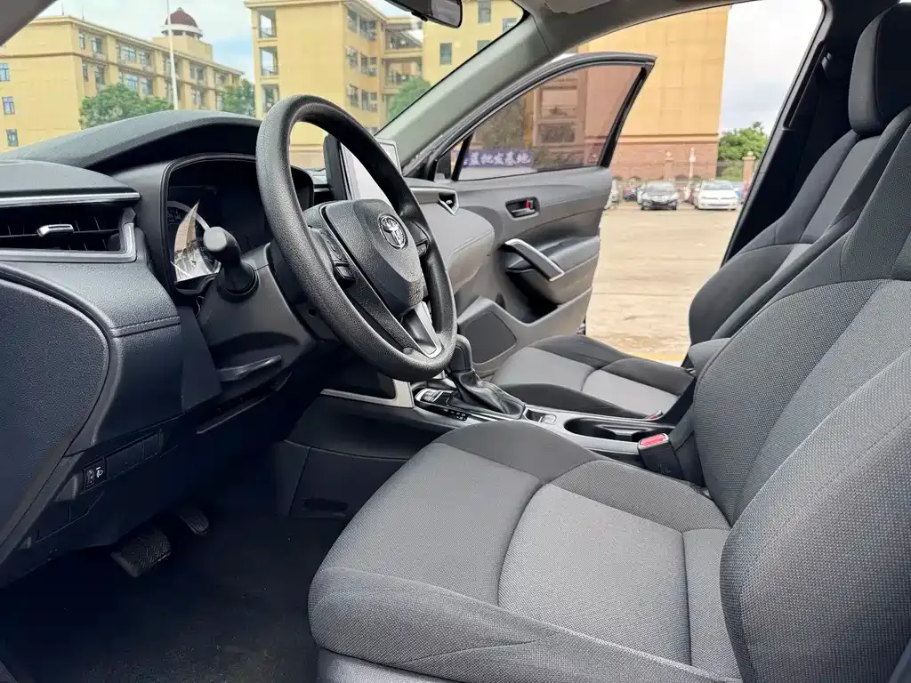 Toyota Frontlander 2023 из CN, фото 6