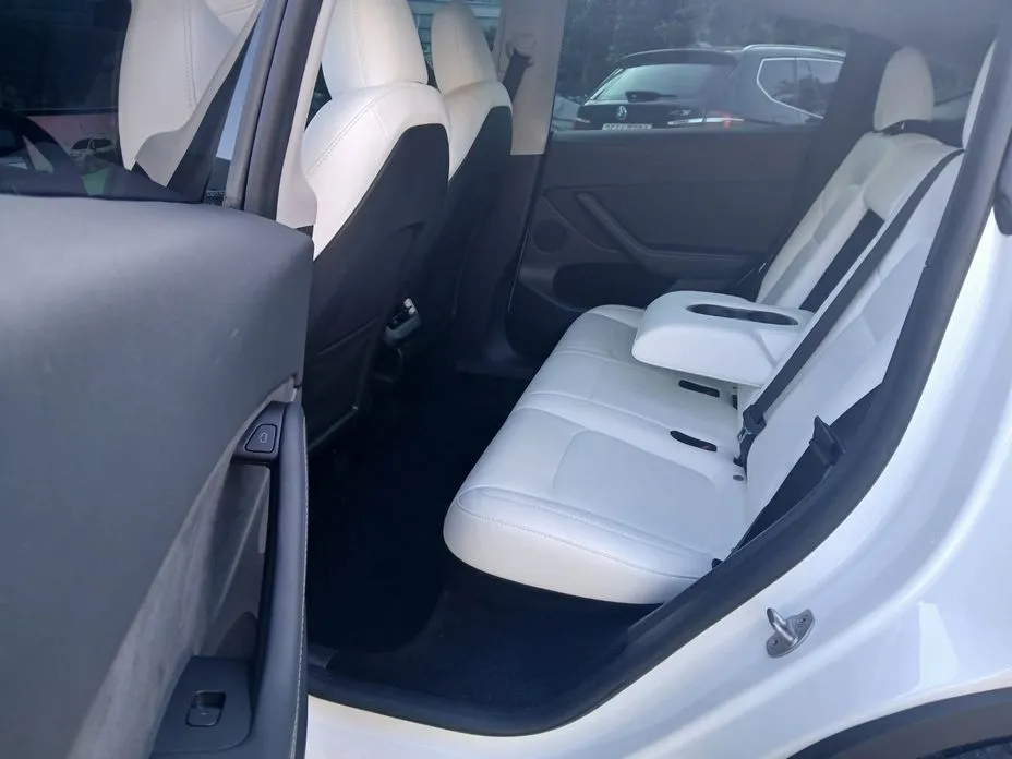 Tesla Model Y 2024 из KR, фото 3