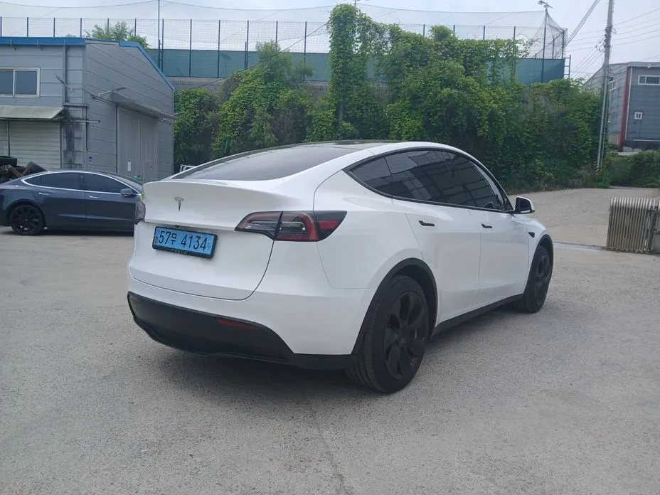 Tesla Model Y 2024 из KR, фото 9