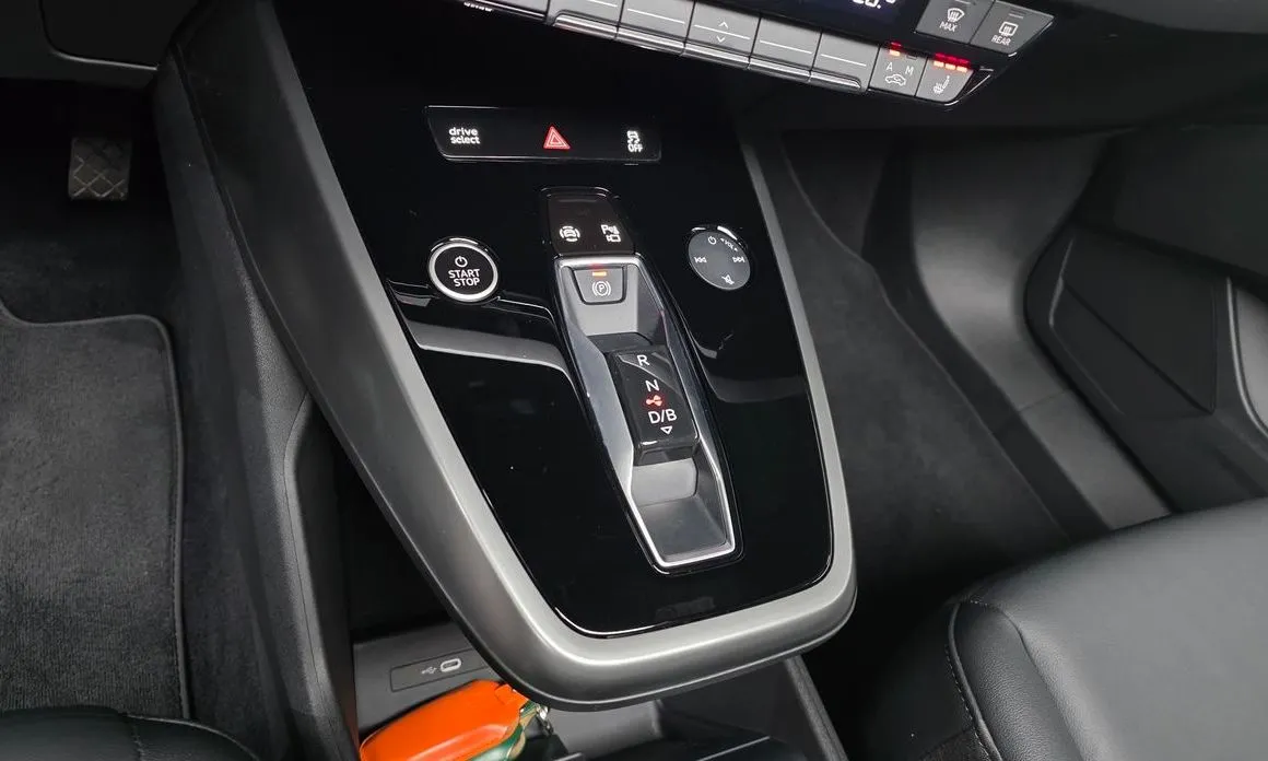 Audi Q4 e-tron 2022 из KR, фото 7