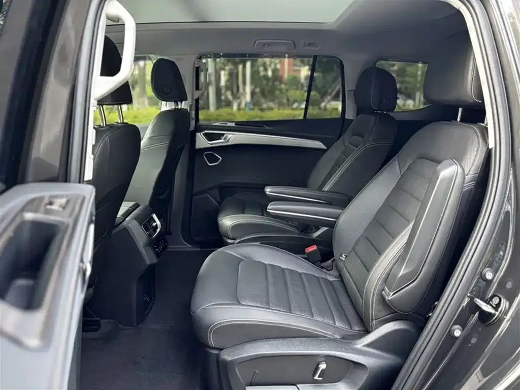 Volkswagen Talagon 2023 из CN, фото 5