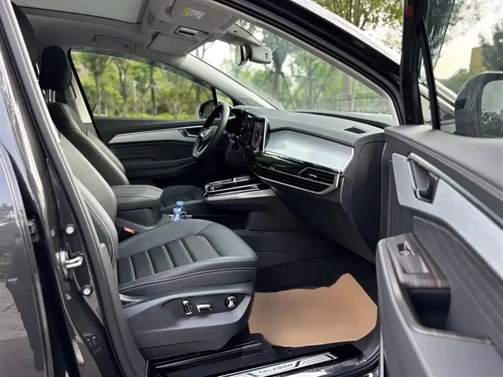 Volkswagen Talagon 2023 из CN, фото 3