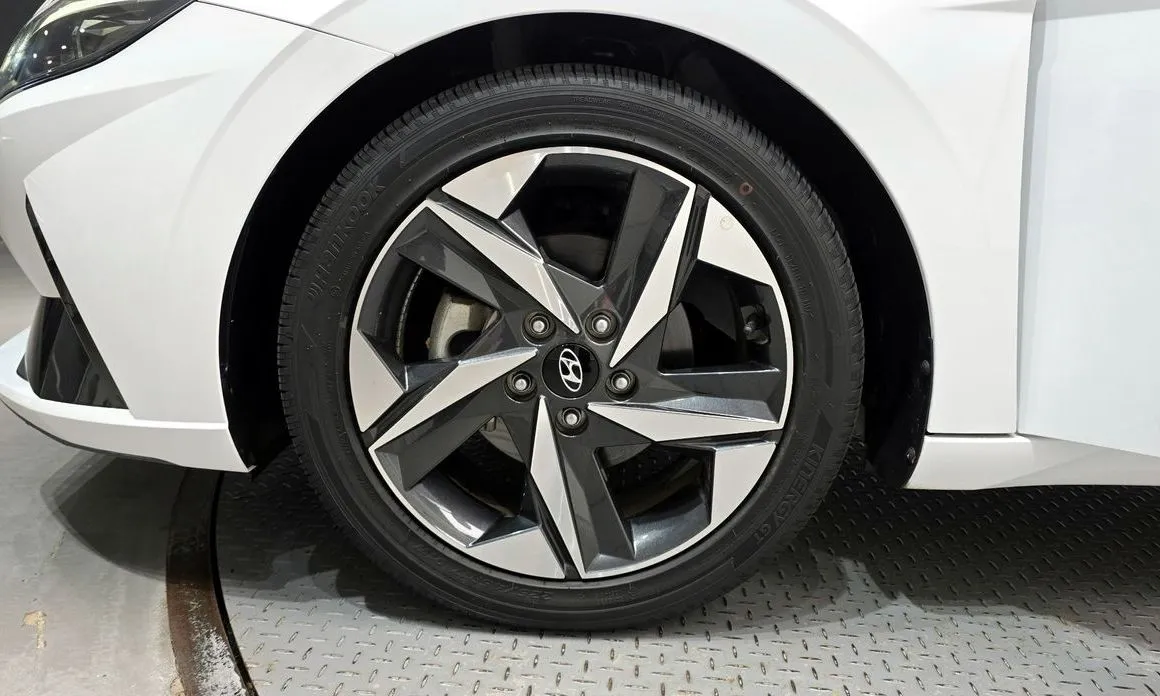 Hyundai AVANTE 2022 из KR, фото 9