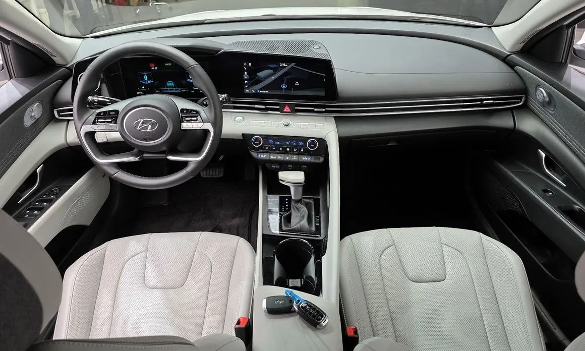 Hyundai AVANTE 2022 из KR, фото 8