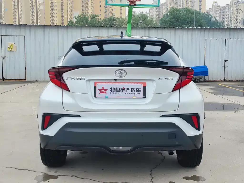 Toyota C-HR 2023 из CN, фото 8