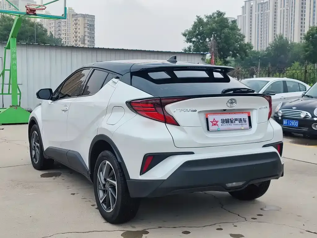 Toyota C-HR 2023 из CN, фото 10