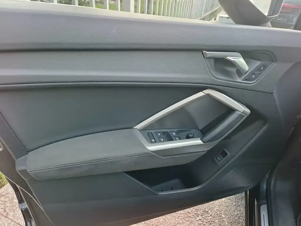 Audi Q3 2022 из CN, фото 9