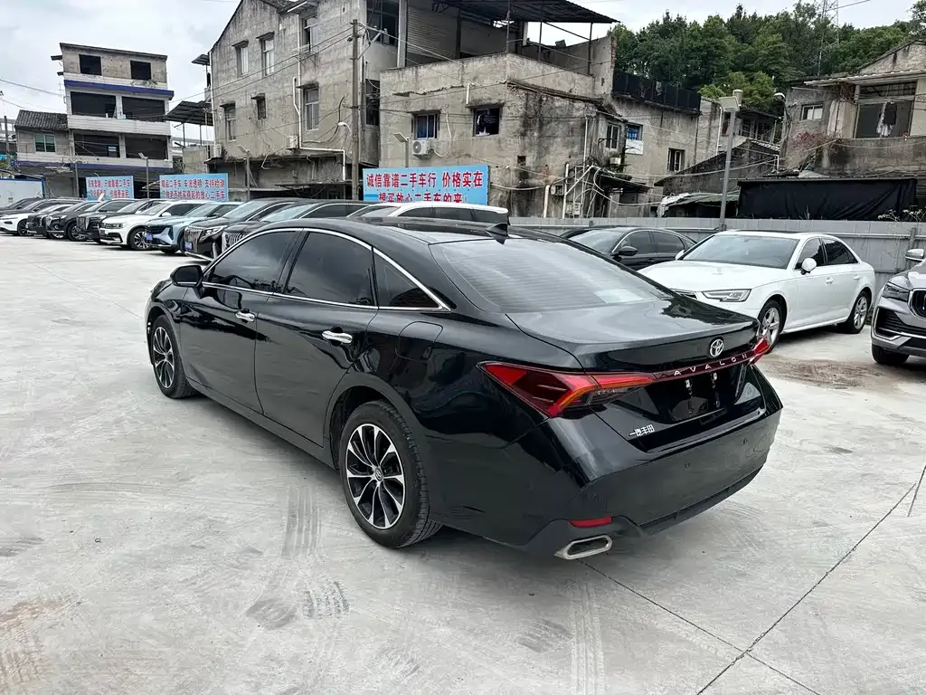 Toyota Avalon 2023 из CN, фото 6