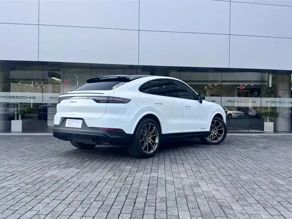 Porsche Cayenne — фото 6