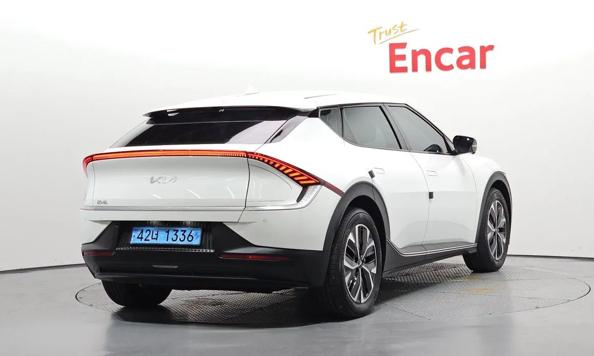 Kia EV6 — фото 2