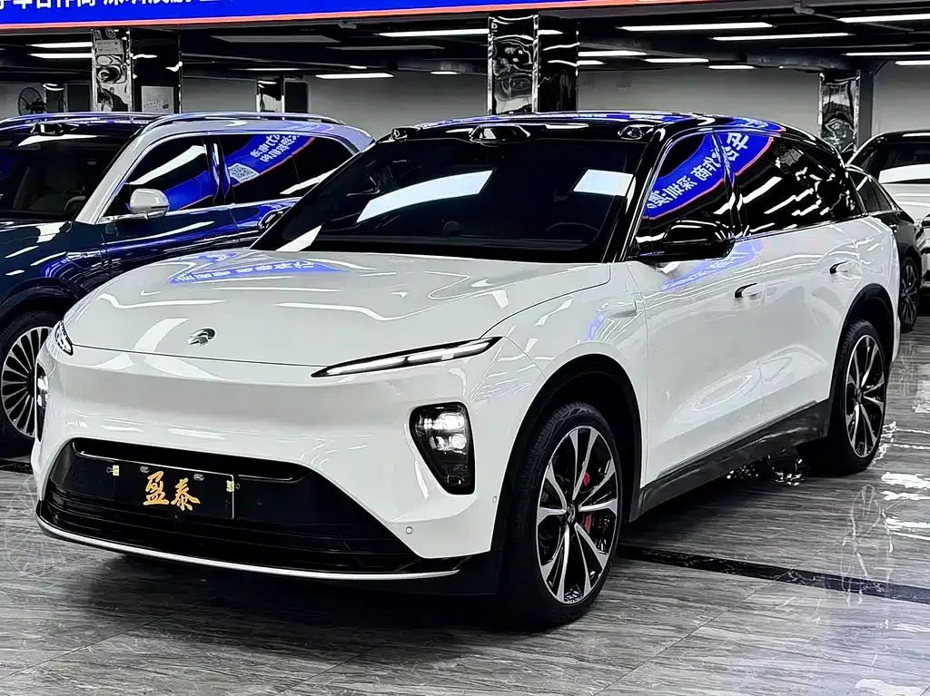 NIO ES8 — фото 1