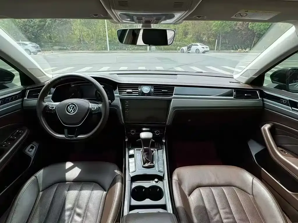 Volkswagen Phideon 2021 из CN, фото 5