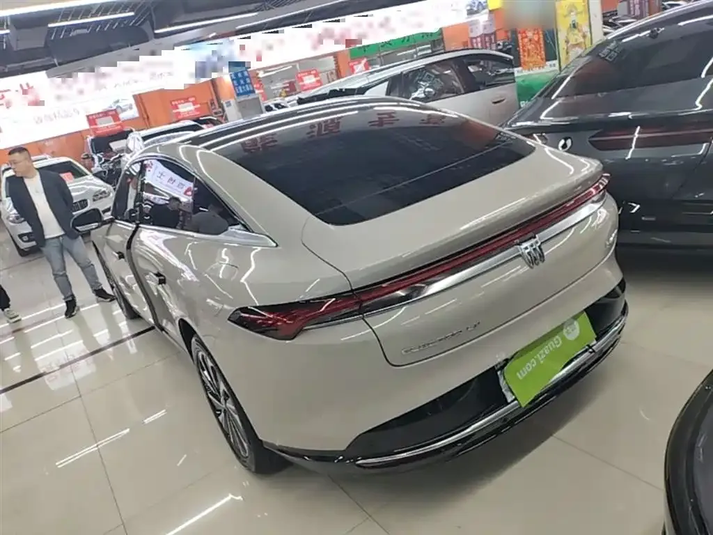 Buick Electra L7 2025 из CN, фото 3