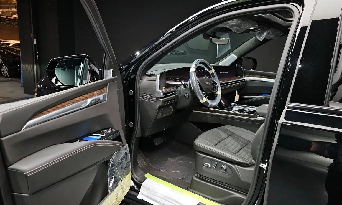 Cadillac Escalade 2026 из KR, фото 7
