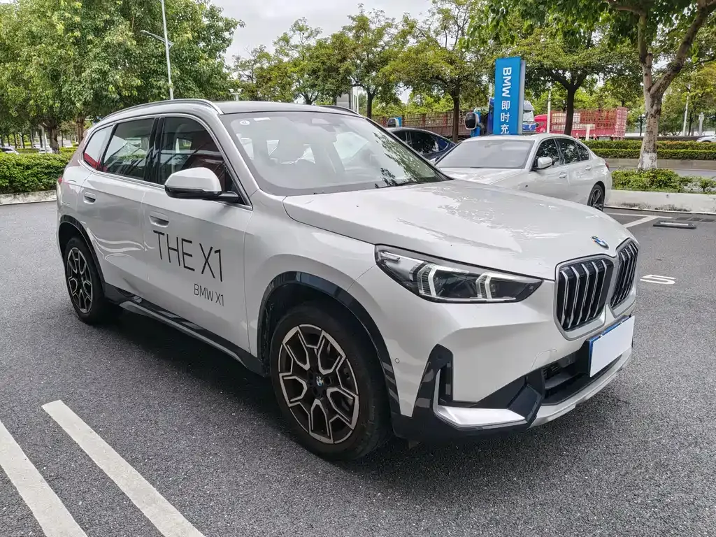 BMW X1 — фото 7