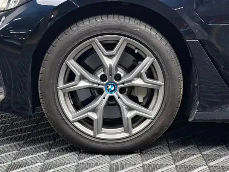 BMW i3 — фото 10