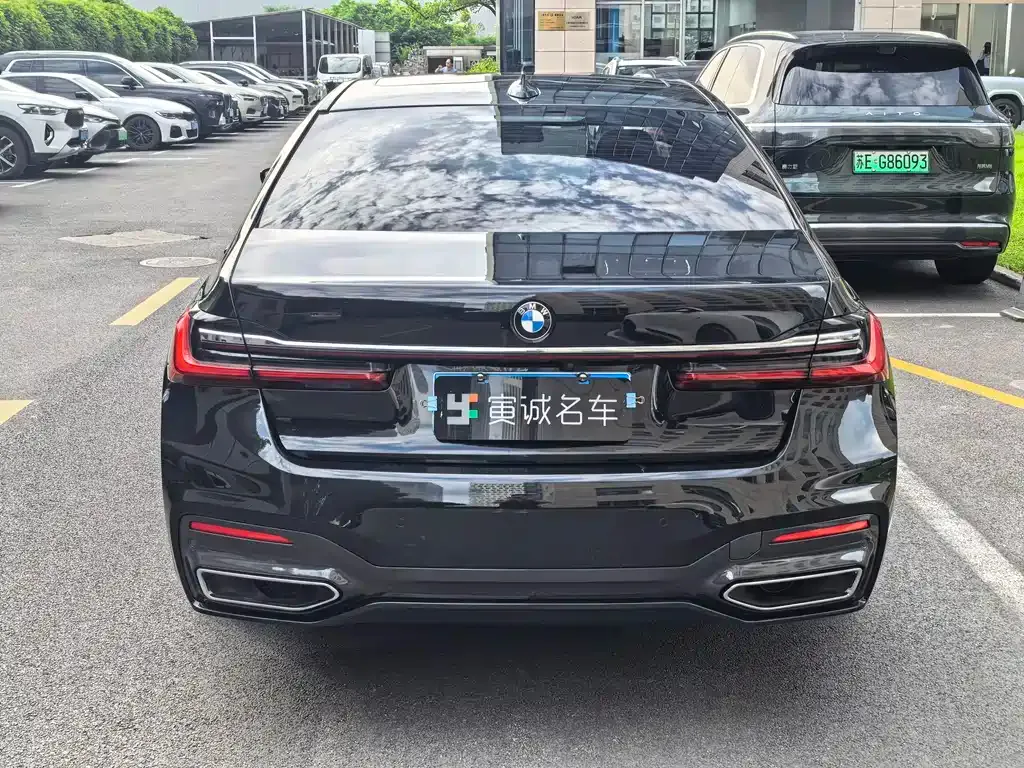 BMW 7 Series 2021 из CN, фото 5